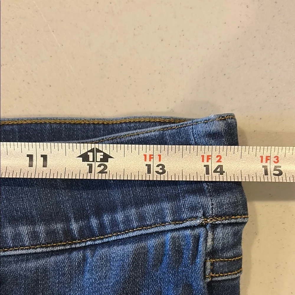 Spanx Distressed Womans Medium Ankle Skinny Pull-On Raw Hem Jeans